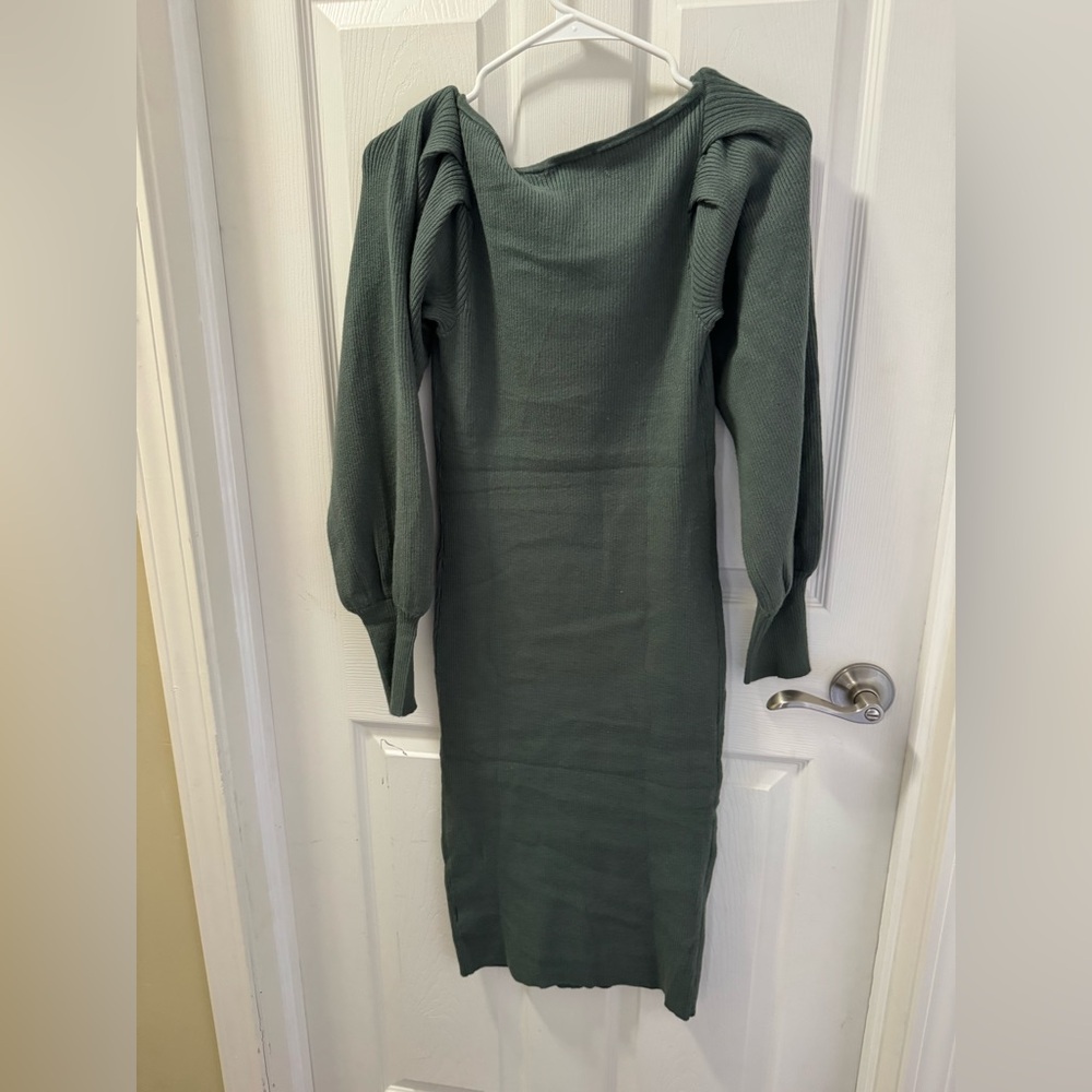 Tahari Ribbed Knit Puff Sleeve Scoop Neck Midi Dress M - Picture 5 of 7